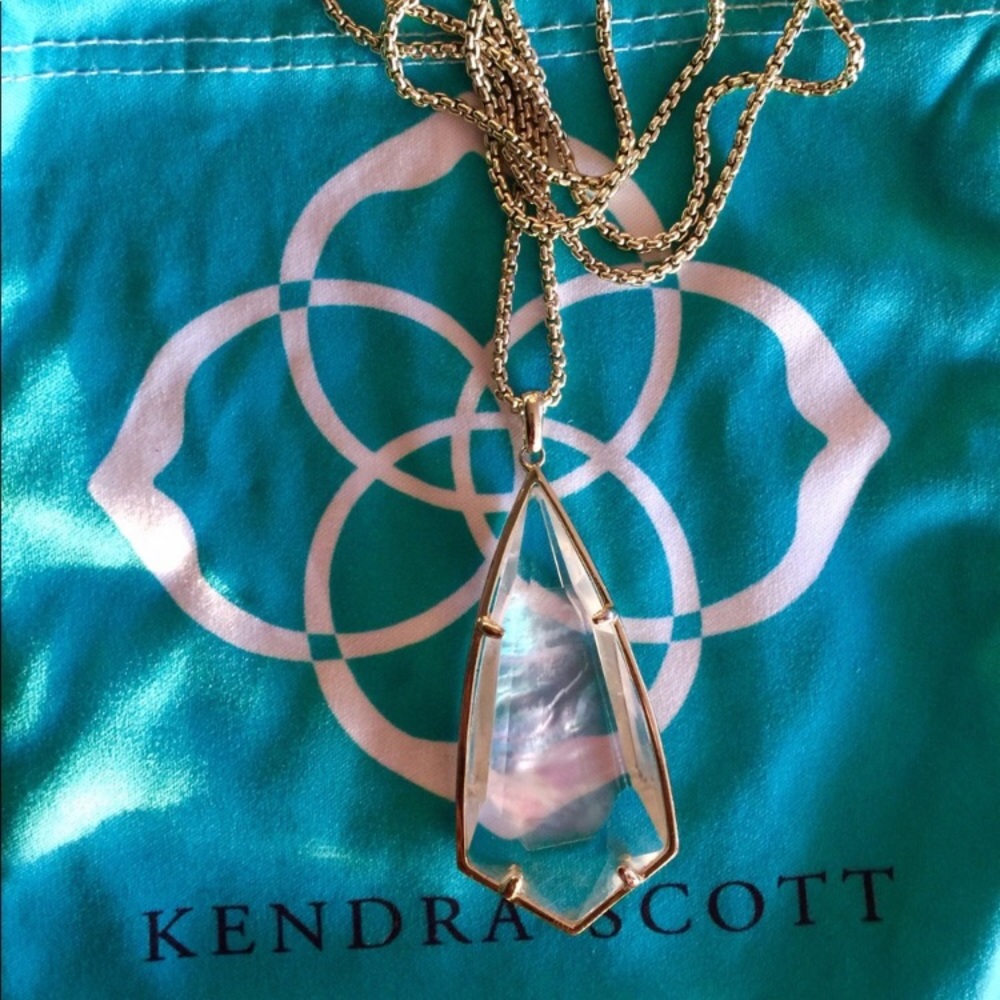 Kendra Scott Carole necklace